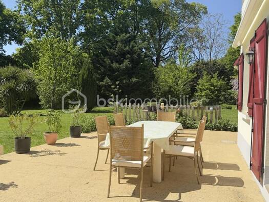 Maison à vendre 334 000 € 6 pièces 4 chambres 176 m² 3 423 m² de terrain Domalain 35680