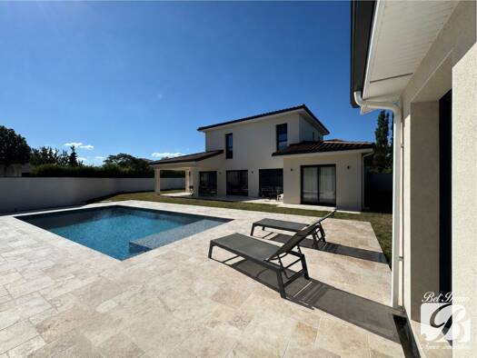Maison à vendre 585 000 € 5 pièces 4 chambres 166 m² 800 m² de terrain Chazey-sur-Ain 01150