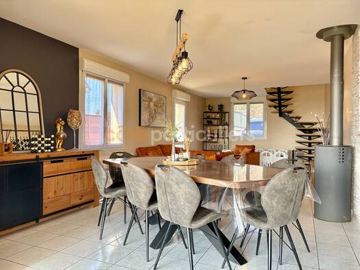 Maison à vendre 224 100 € 4 pièces 2 chambres 100 m² 1 089 m² de terrain Terre-et-Marais 50500