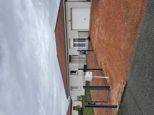 Maison de plain-pied à vendre 239 000 € 5 pièces 3 chambres 97 m² 595 m² de terrain Roanne 42300