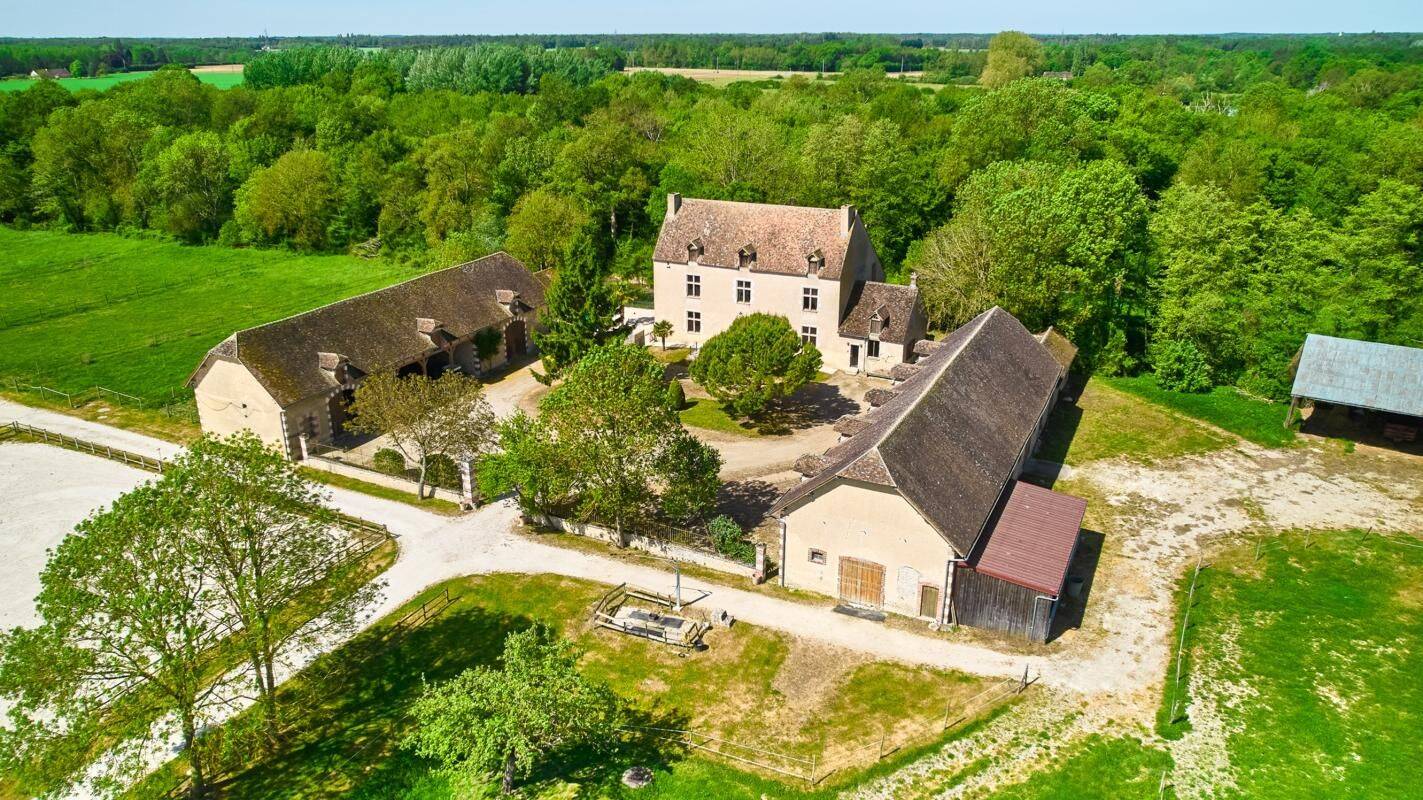 Maison 11 pièces 395 m² · à Vimory · 395 m² · 1 100 000 €
