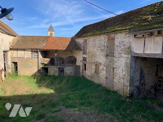Maison à vendre 54 500 € 5 pièces 2 chambres 200 m² 471 m² de terrain Bromeilles 45390