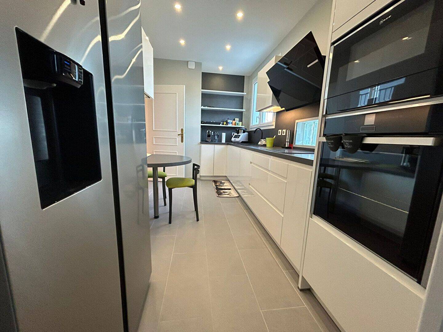 Appartement 6 pièces 141 m² · à Poitiers · 141 m² · 1 500 €