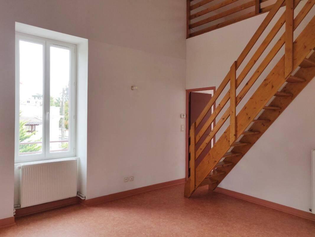Appartement 2 pièces 62 m² · à Roanne · 62 m² · 475 €