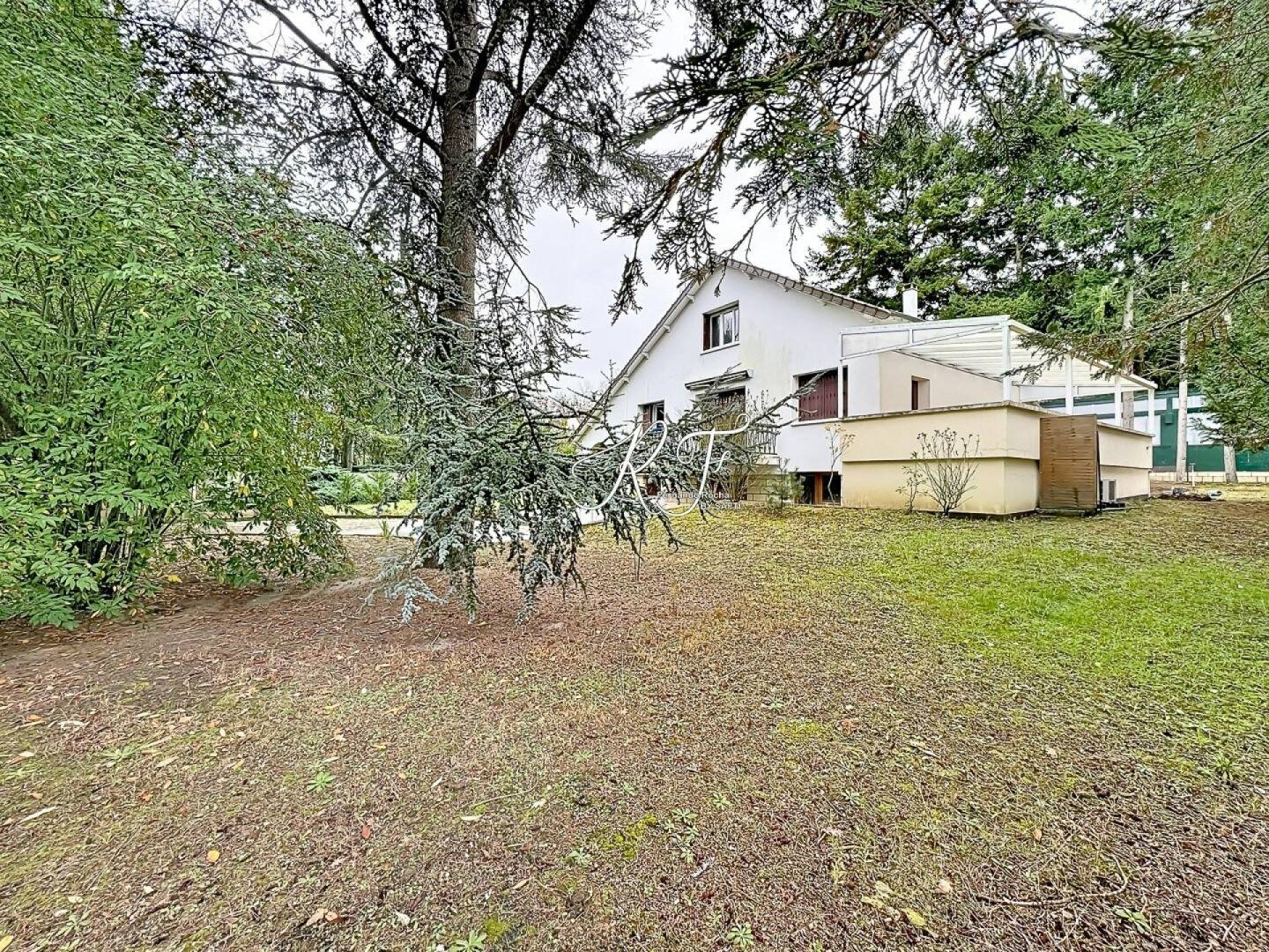 Maison 10 pièces 230 m² · à Neuville-sur-Oise · 230 m² · 499 000 €