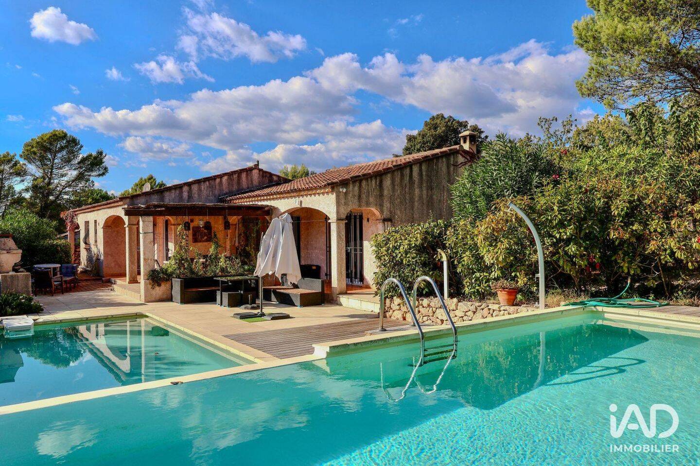 Maison 4 pièces 135 m² · à Bagnols-en-Forêt · 135 m² · 595 000 €