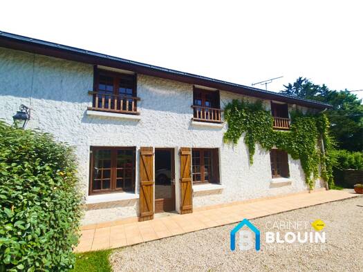 Maison à vendre 313 500 € 7 pièces 4 chambres 145 m² 2 106 m² de terrain Héric 44810