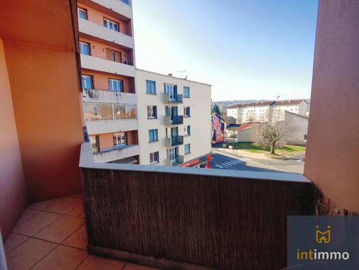 Appartement à vendre 128 000 € 3 pièces 2 chambres 51,4 m² Étage 3/8 Montbernier Bourgoin-Jallieu 38300