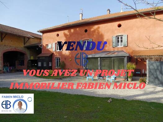 Maison à vendre 340 000 € 6 pièces 3 chambres 172 m² 1 900 m² de terrain Saint-Siméon-de-Bressieux 38870