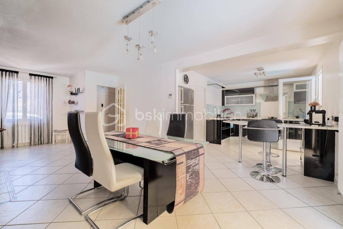 Maison 4 pièces 110 m² · à Tournefeuille · 110 m² · 374 000 €