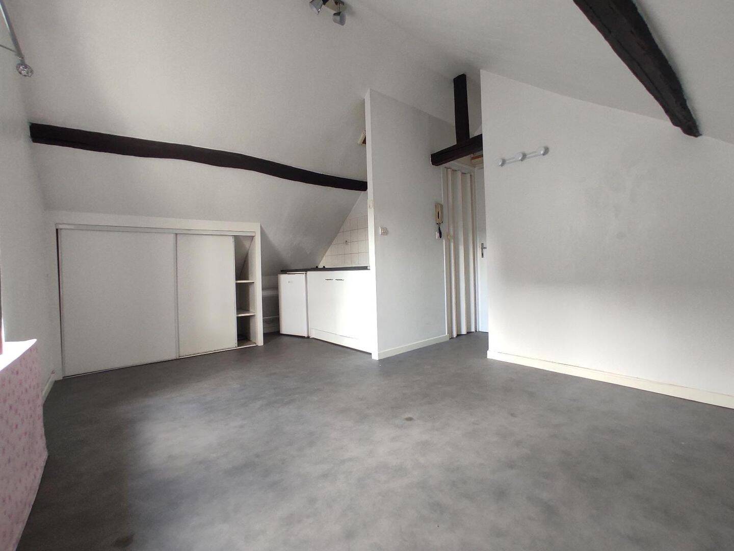 Appartement 1 pièce 11 m² · à Angers · 10,6 m² · 395 €/mois