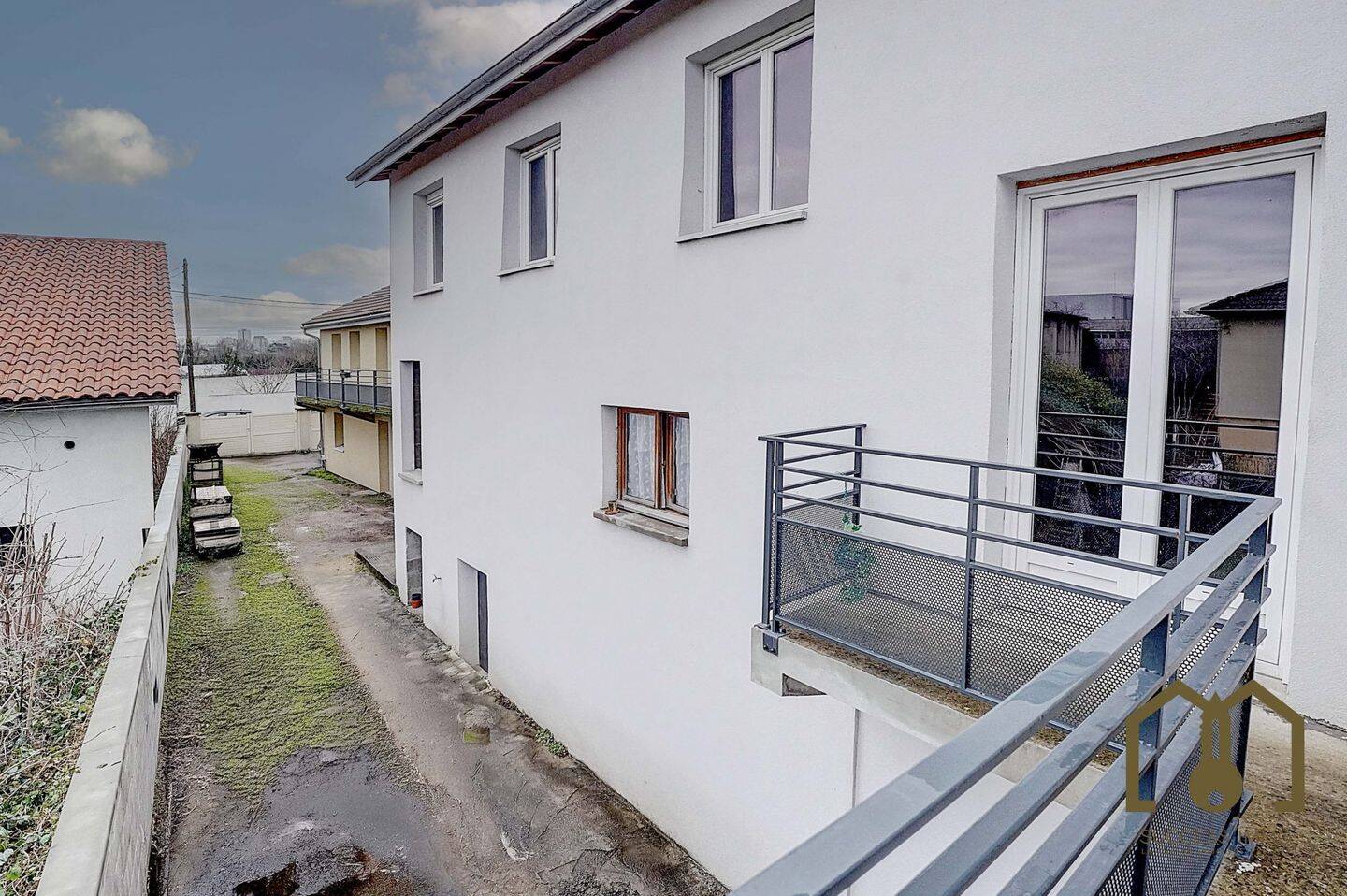 Maison 3 pièces 107 m² · à Villeurbanne · 107,2 m² · 160 000 €