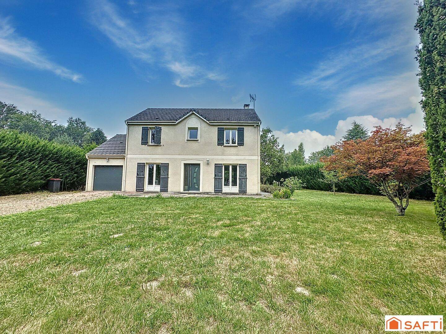 Maison 6 pièces 120 m² · à Courtenay · 120 m² · 220 000 €