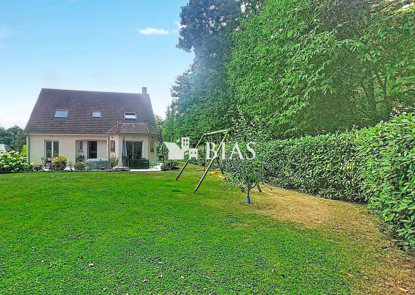 Maison 5 pièces 122 m² · à Toutainville · 121,8 m² · 239 990 €