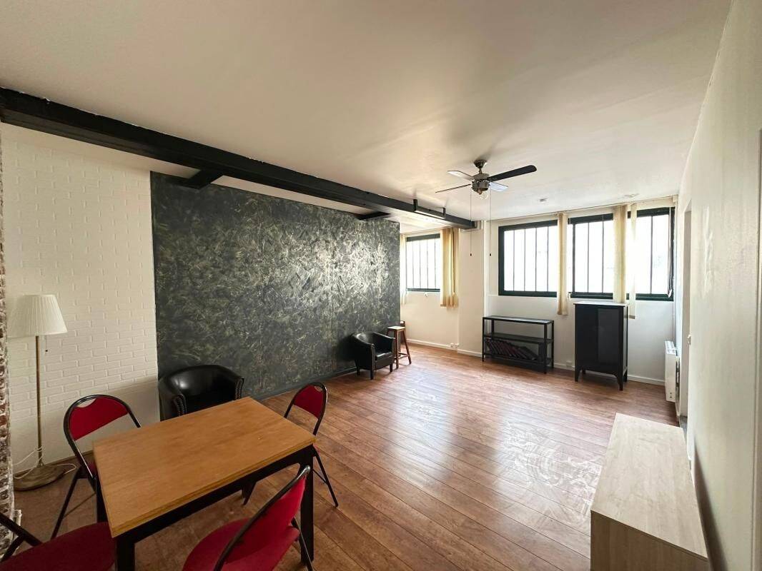 Appartement 2 pièces 72 m² · à Paris 20ème Arrondissement · 72 m² · 1 950 €/mois