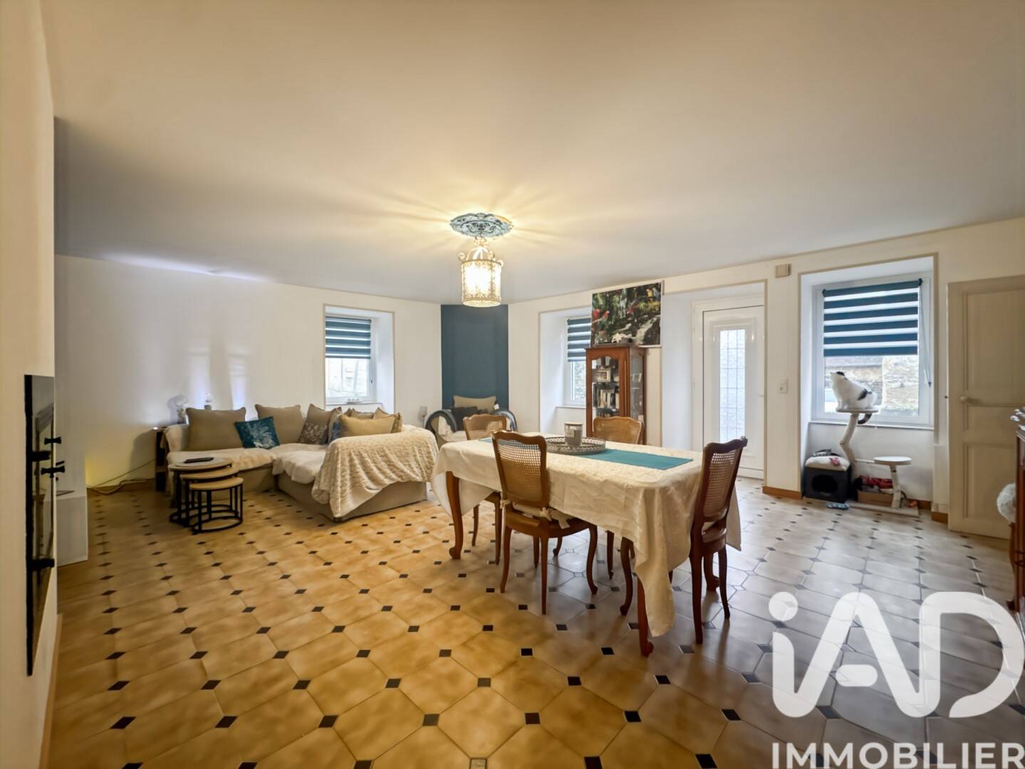 Maison 5 pièces 118 m² · à Meslay-du-Maine · 118 m² · 134 500 €