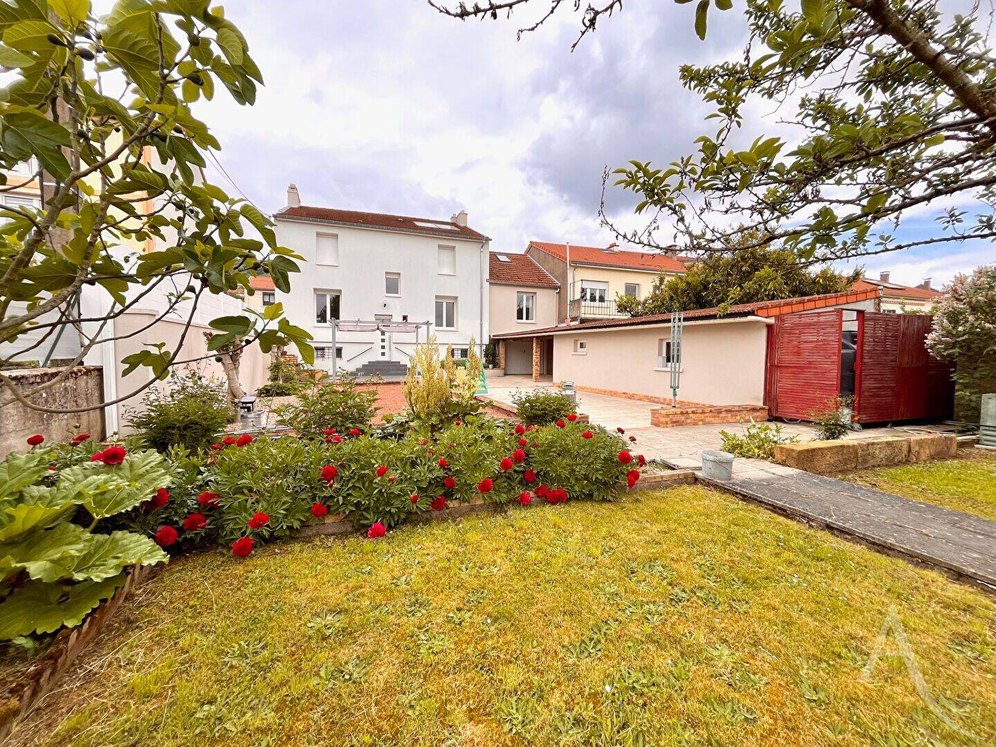 Maison 9 pièces 185 m² · à Longeville-lès-Metz · 185 m² · 569 000 €