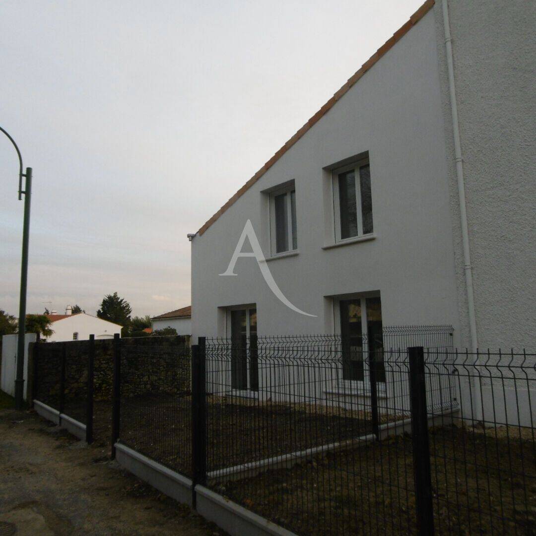 Maison 3 pièces 74 m² · à Soullans · 74 m² · 772 €
