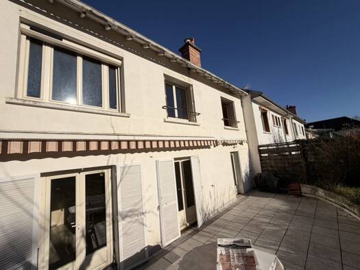 Maison à vendre 169 000 € 5 pièces 3 chambres 114 m² 228 m² de terrain Bellerive-sur-Allier 03700