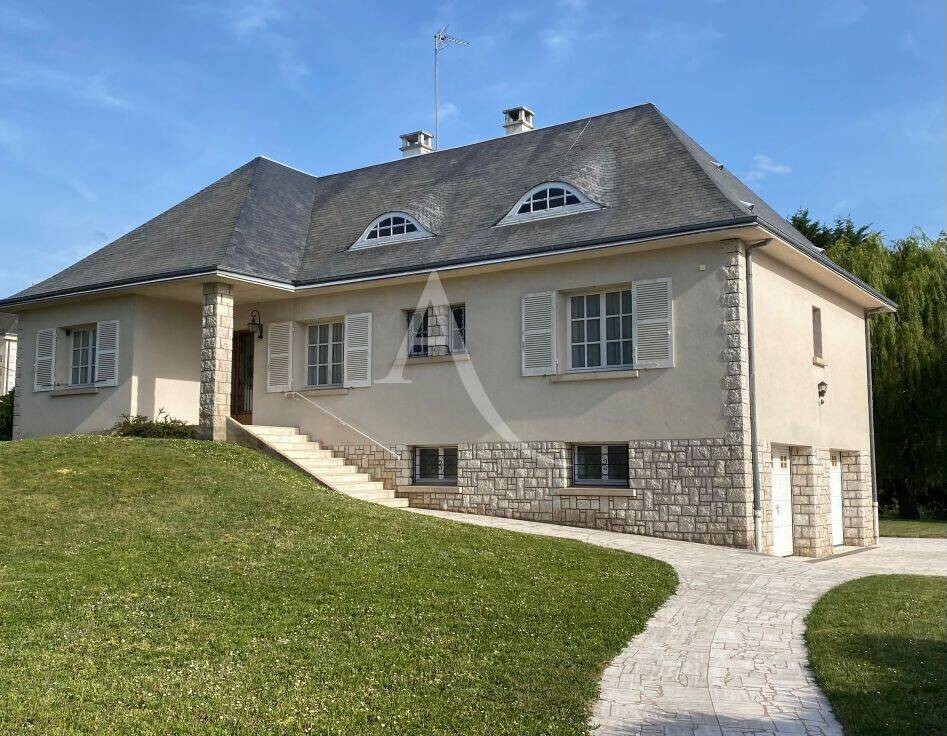 Maison 6 pièces 160 m² · à Veuzain-sur-Loire · 160 m² · 311 000 €