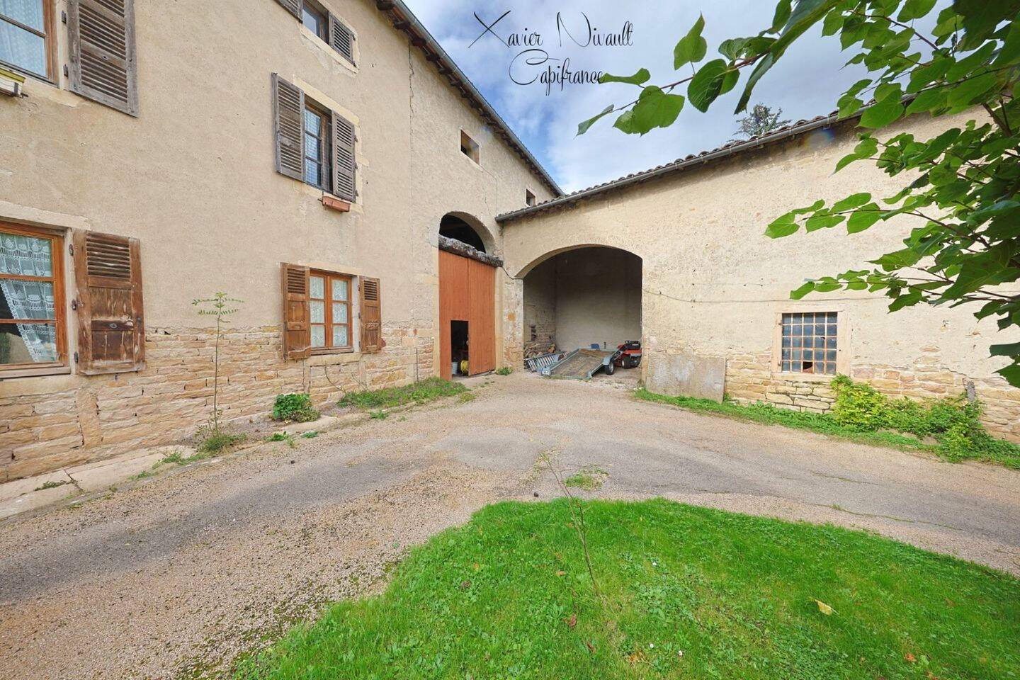 Maison 6 pièces 261 m² · à La Salle · 261 m² · 315 000 €