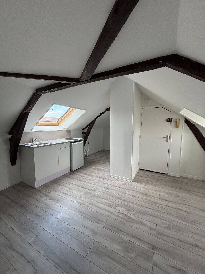 Appartement 1 pièce 12 m² · à Le Vaudreuil · 12,1 m² · 420 €/mois