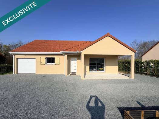 Maison de plain-pied à vendre 246 000 € 5 pièces 3 chambres 107 m² 848 m² de terrain Escurolles 03110