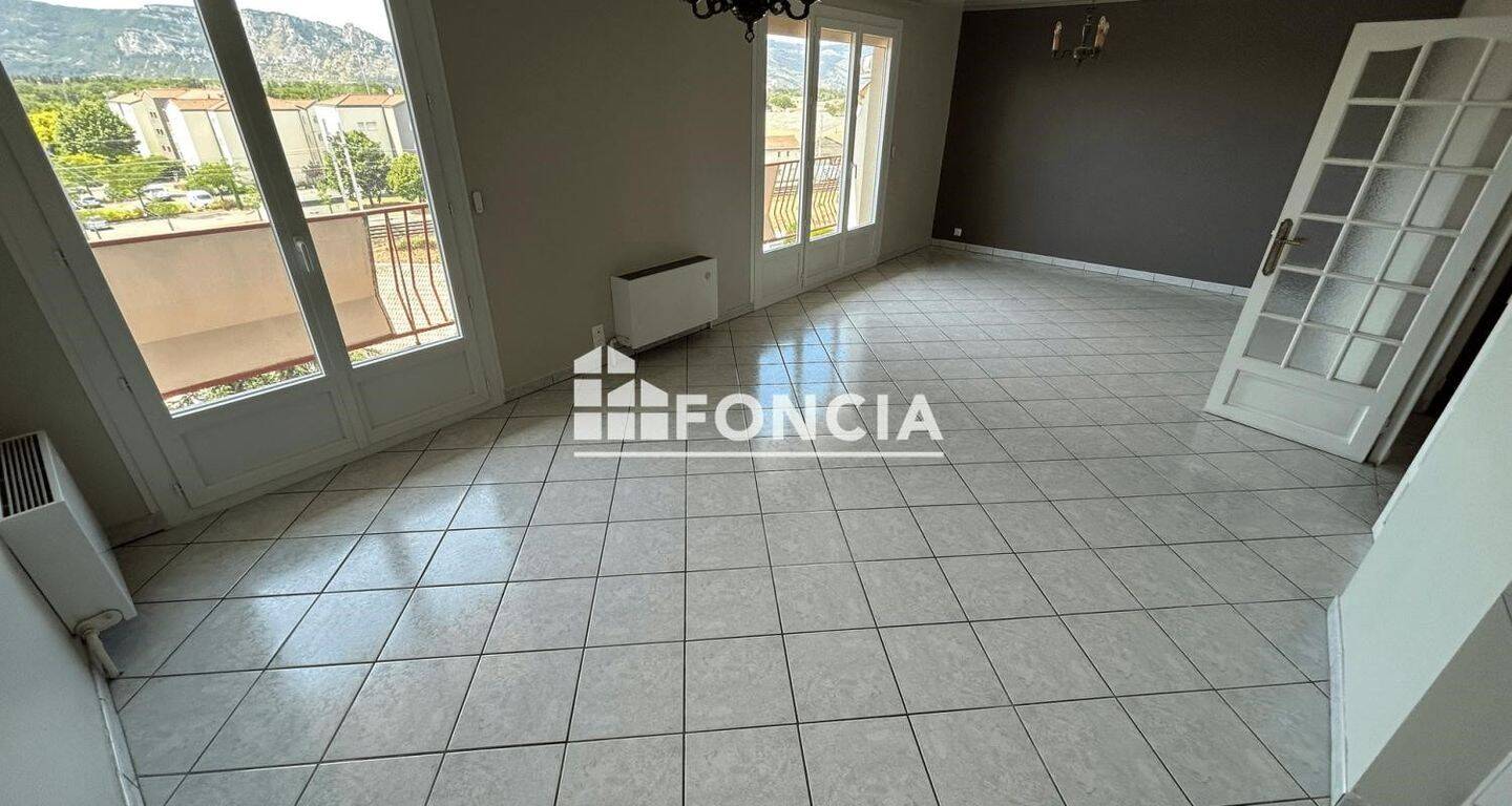 Appartement 4 pièces 79 m² · à Bourg-lès-Valence · 78,6 m² · 865 €