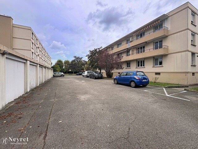 Appartement 4 pièces 63 m² · à Bron · 63 m² · 165 000 €