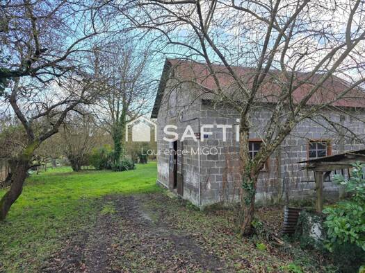 Maison à vendre 77 000 € 2 pièces 1 chambre 105 m² 2 364 m² de terrain Issé 44520