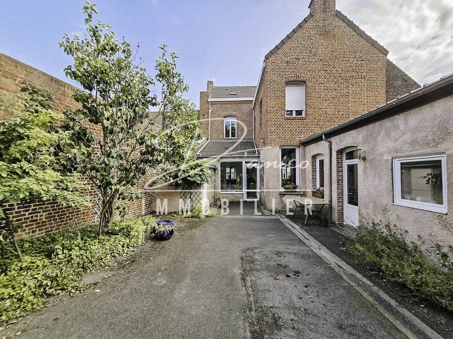 Maison 7 pièces 188 m² · à Aniche · 188 m² · 221 000 €
