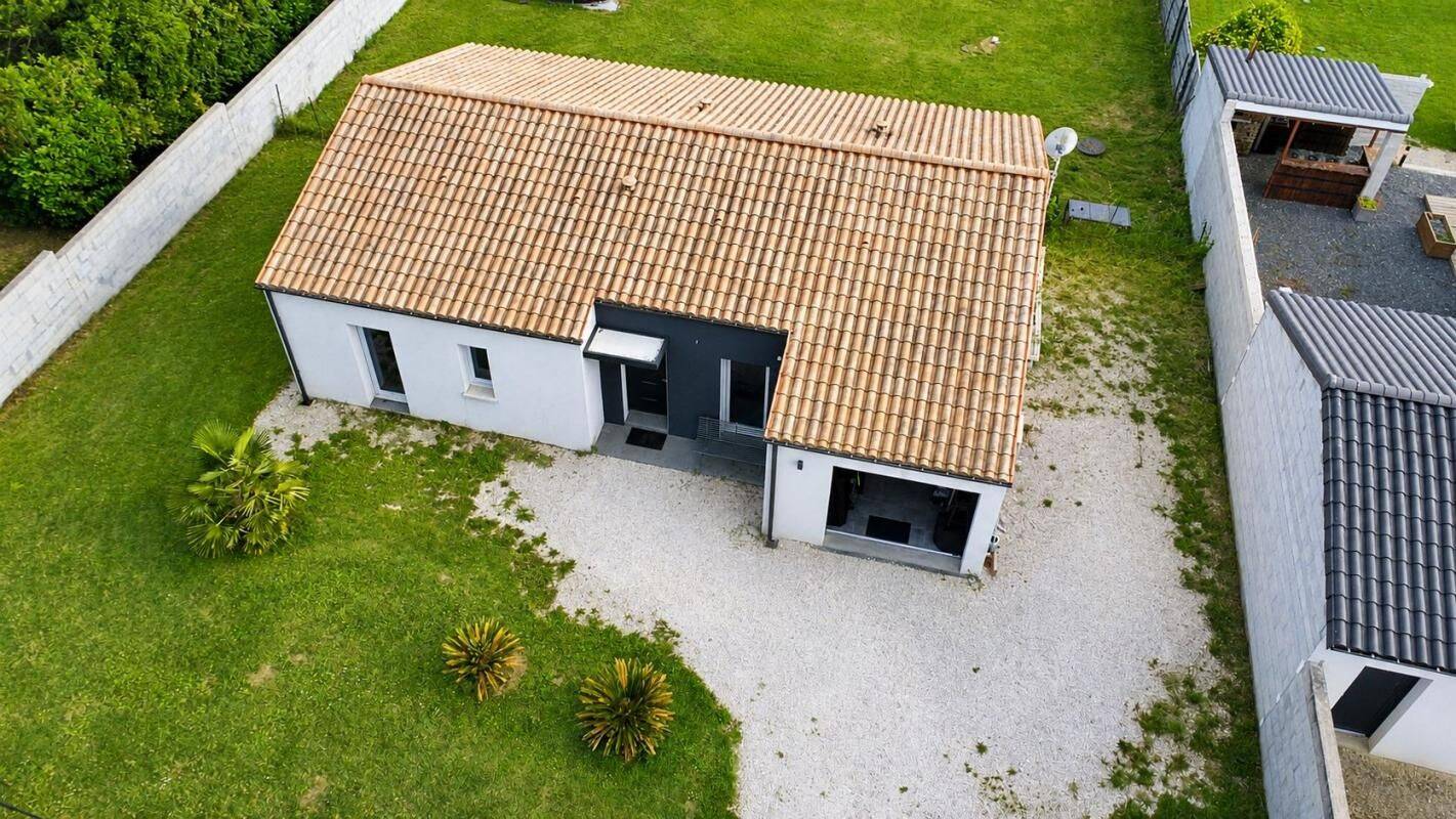 Maison 4 pièces 97 m² · à Montpellier-de-Médillan · 97 m² · 247 000 €