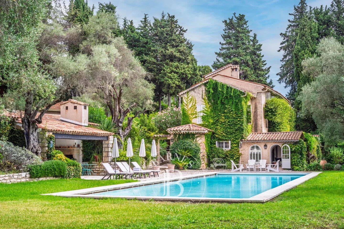 Maison 15 pièces 520 m² · à Vence · 520 m² · 3 300 000 €