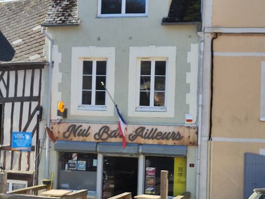 Bar / Café à vendre Fonds de commerce 50 000 € 130 m² d'espace de restauration Courtonne-les-Deux-Églises 14290