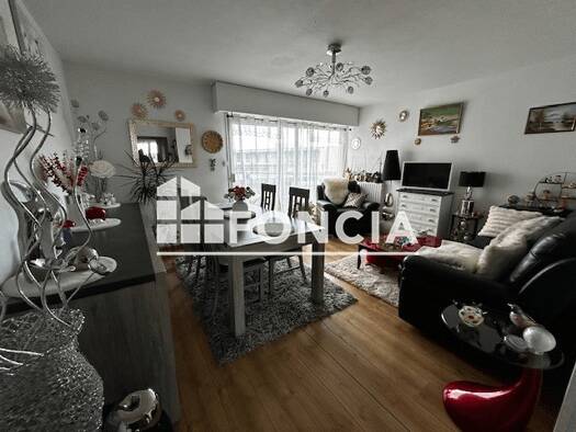 Appartement à vendre 190 000 € 3 pièces 2 chambres 76 m² Étage 3/4 Centre Lannion 22300