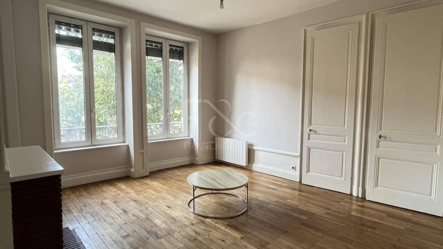 Appartement 4 pièces 118 m² · à Lyon 7ème Arrondissement · 118 m² · 1 439 €