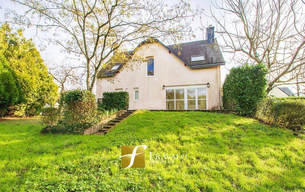 Maison 7 pièces 138 m² · à Ploeren · 138 m² · 360 000 €