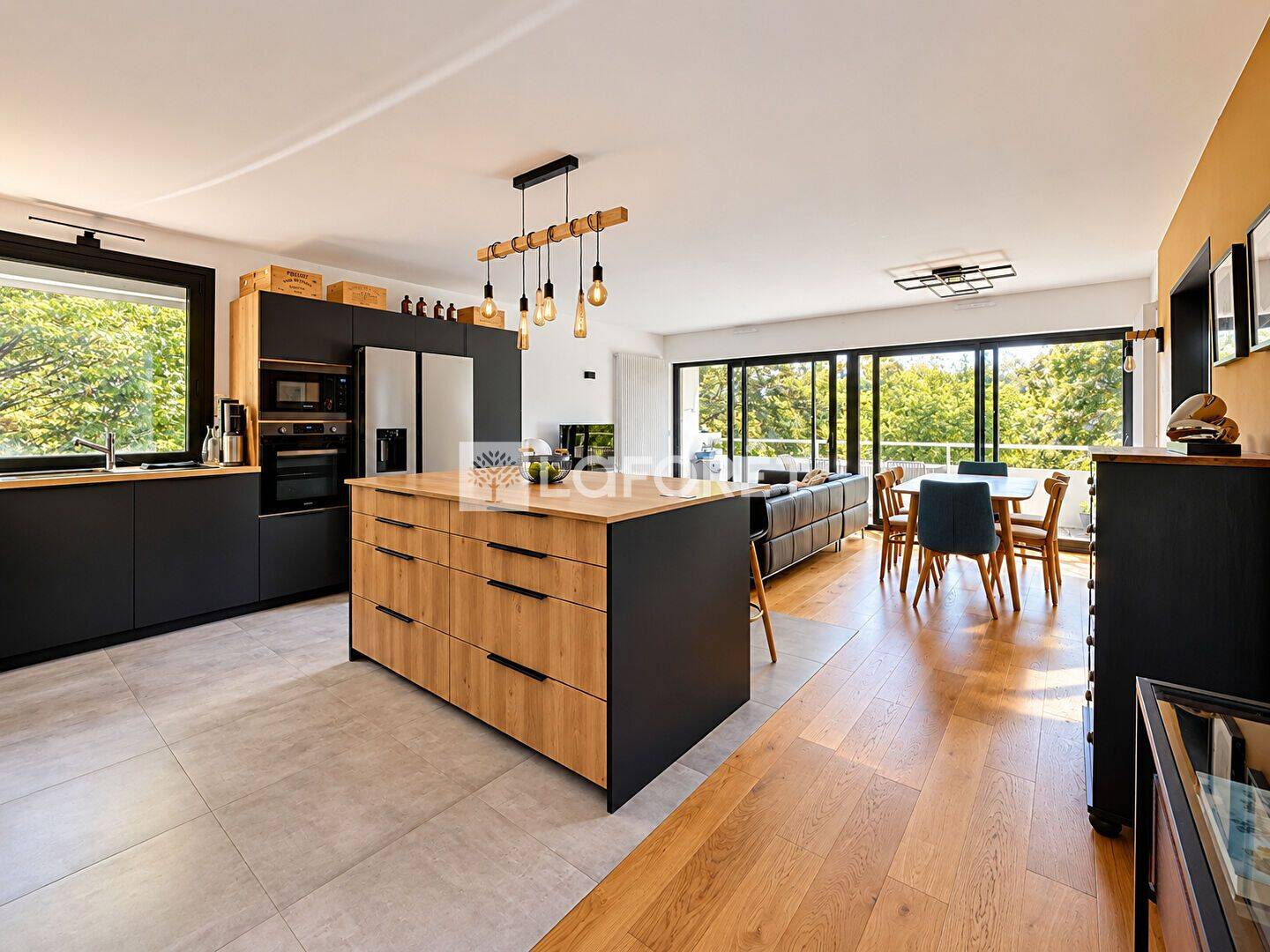 Appartement 6 pièces 97 m² · à Champigny-sur-Marne · 97,5 m² · 560 000 €