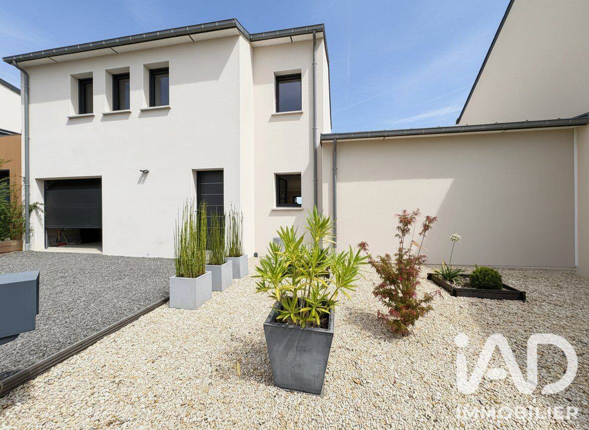Maison 5 pièces 124 m² · à La Chapelle-des-Fougeretz · 124 m² · 434 700 €