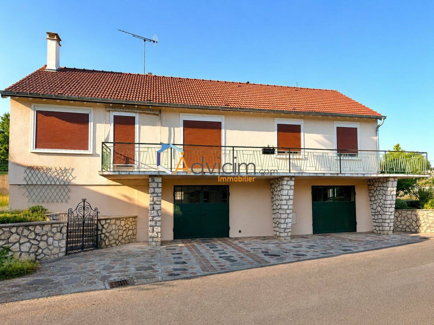 Maison 4 pièces 90 m² · à Saint-Germain-des-Prés · 90 m² · 139 000 €