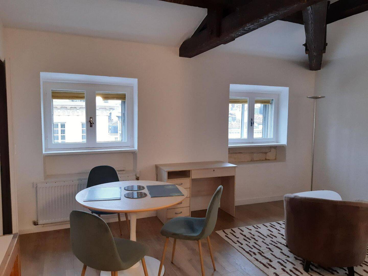 Appartement 1 pièce 33 m² · à Bordeaux · 33,1 m² · 910 €