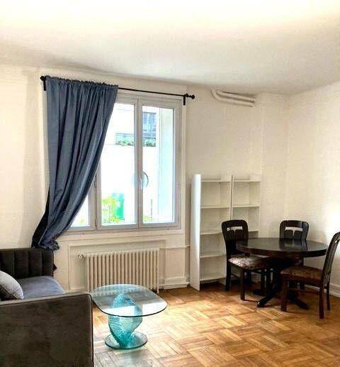 Appartement 1 pièce 37 m² · à Paris 15ème Arrondissement · 37 m² · 1 225 €