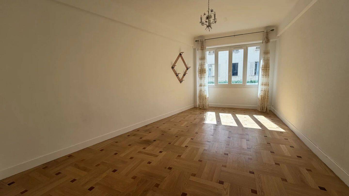 Appartement 2 pièces 52 m² · à Nice · 52,2 m² · 963 €/mois