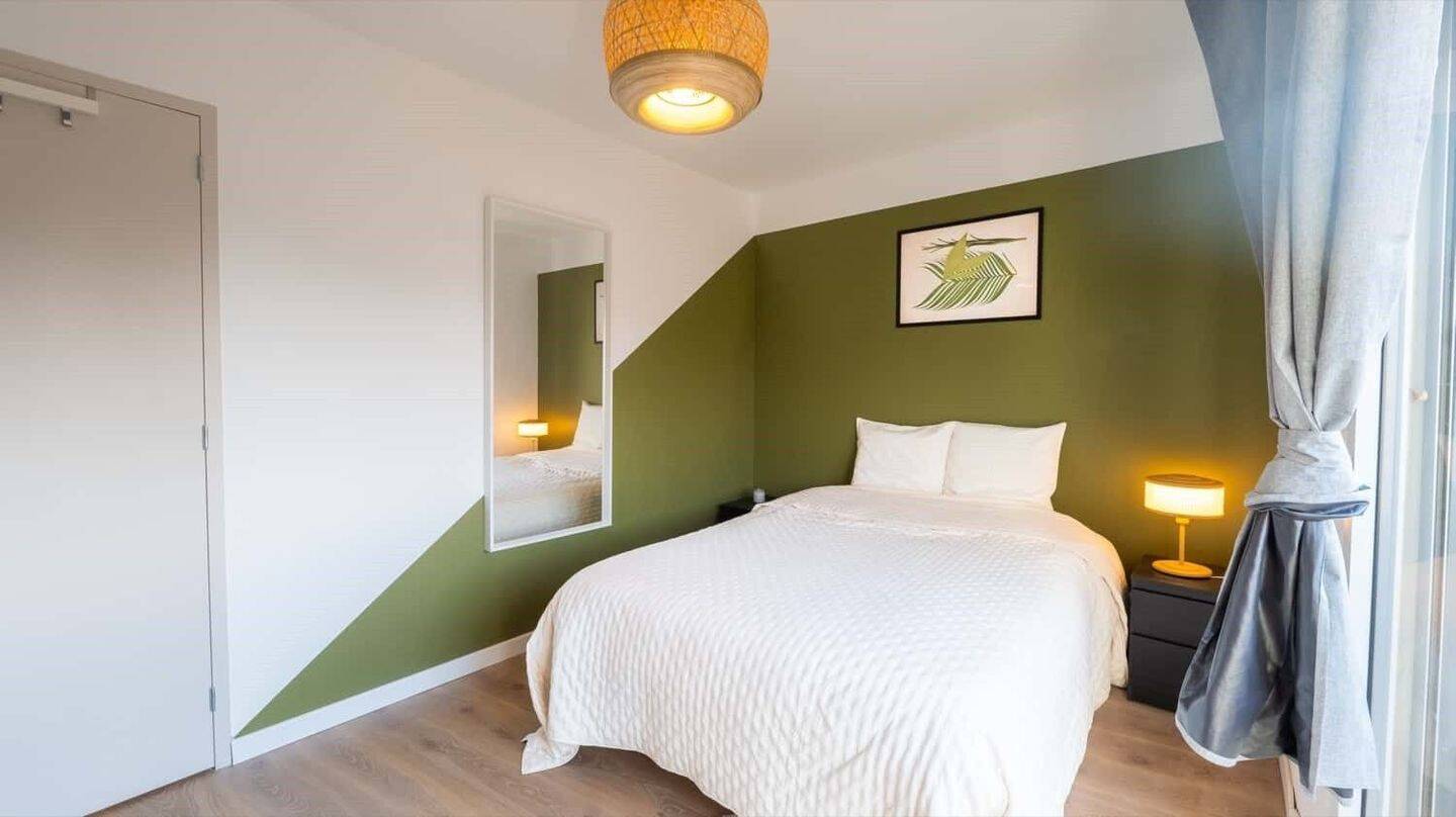 1 pièce 15 m² · à Bordeaux · 15 m² · 693 €
