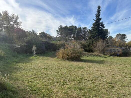 Terrain constructible à vendre 219 000 € 1 300 m² de terrain Exterieur Trets 13530