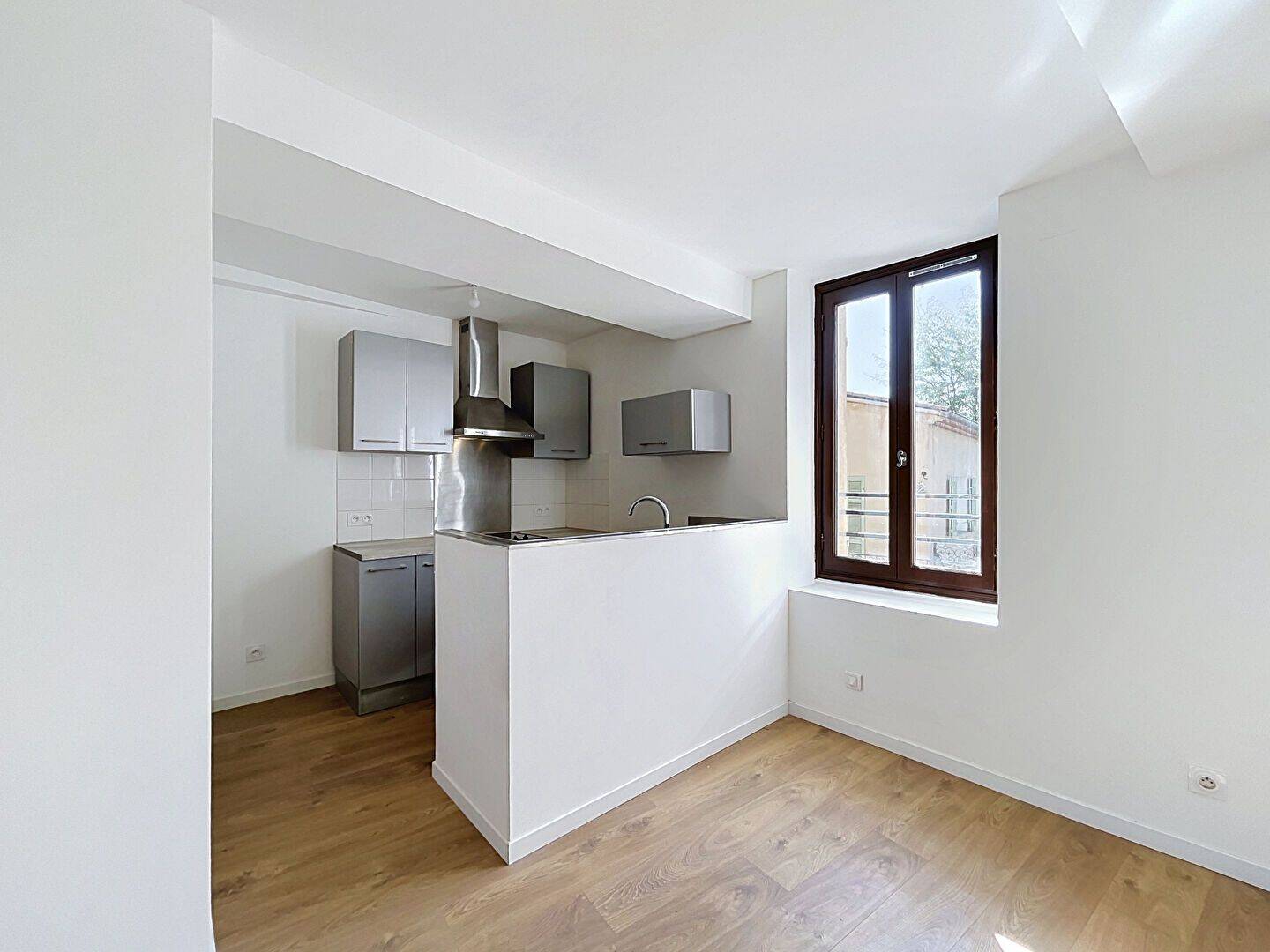 Appartement 3 pièces 54 m² · à Le Luc · 53,6 m² · 750 €/mois