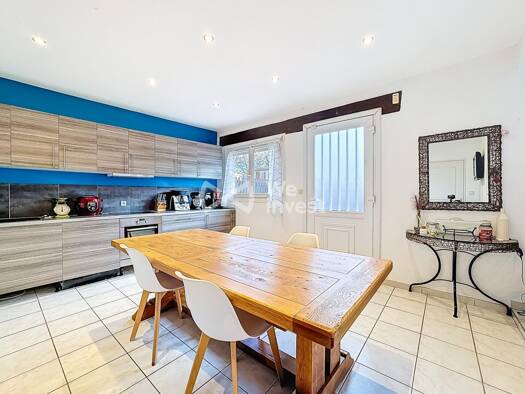 Maison à vendre 185 000 € 4 pièces 3 chambres 107 m² Le Péage-de-Roussillon 38550