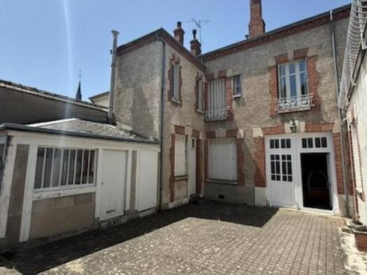 Maison de ville à vendre 375 000 € 5 pièces 380 m² Fleury-les-Aubrais 45400