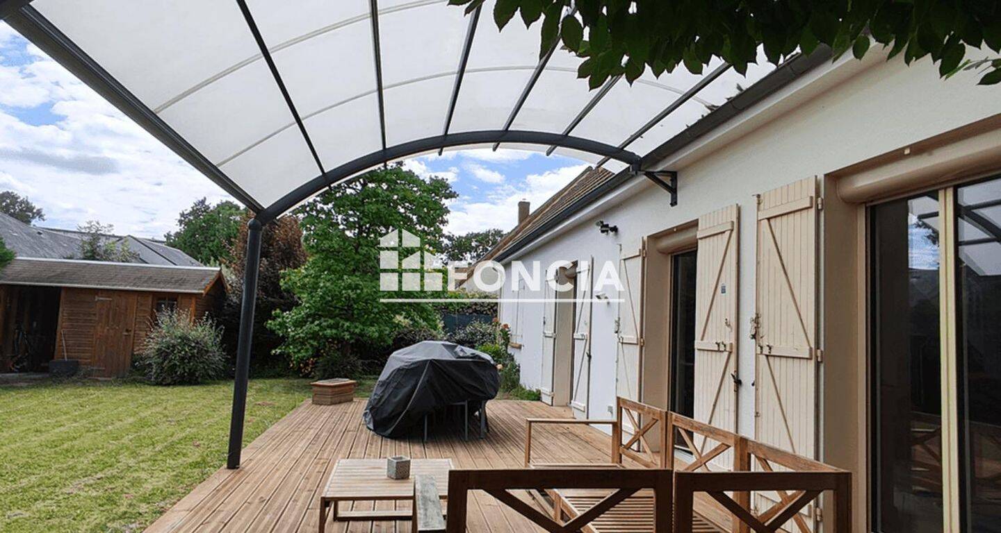 Maison 8 pièces 227 m² · à Saint-Jean-le-Blanc · 227 m² · 484 000 €