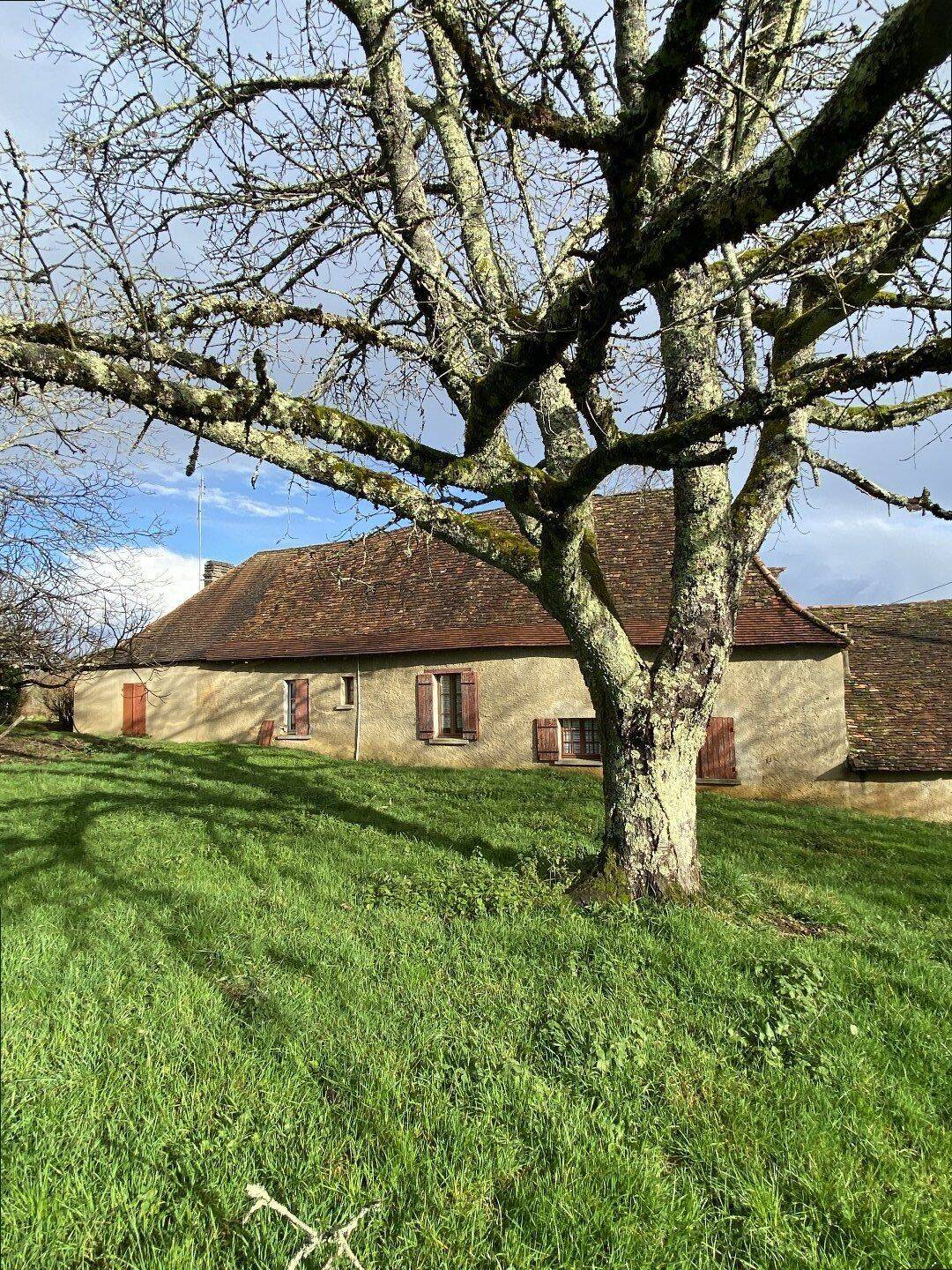 Maison 6 pièces 130 m² · à Queyssac · 130 m² · 178 000 €